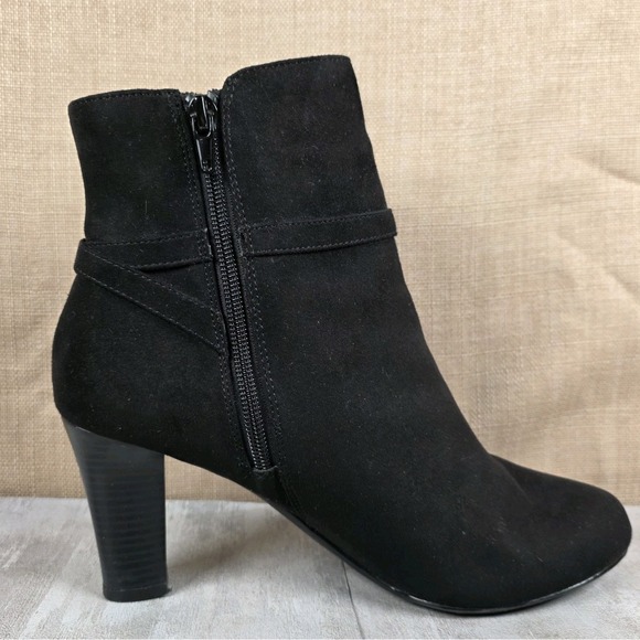 Amelia Grace Black Faux Suede Side Zip Ankle Bootie Boots Women's Size 8.5M Boho - Picture 4 of 10